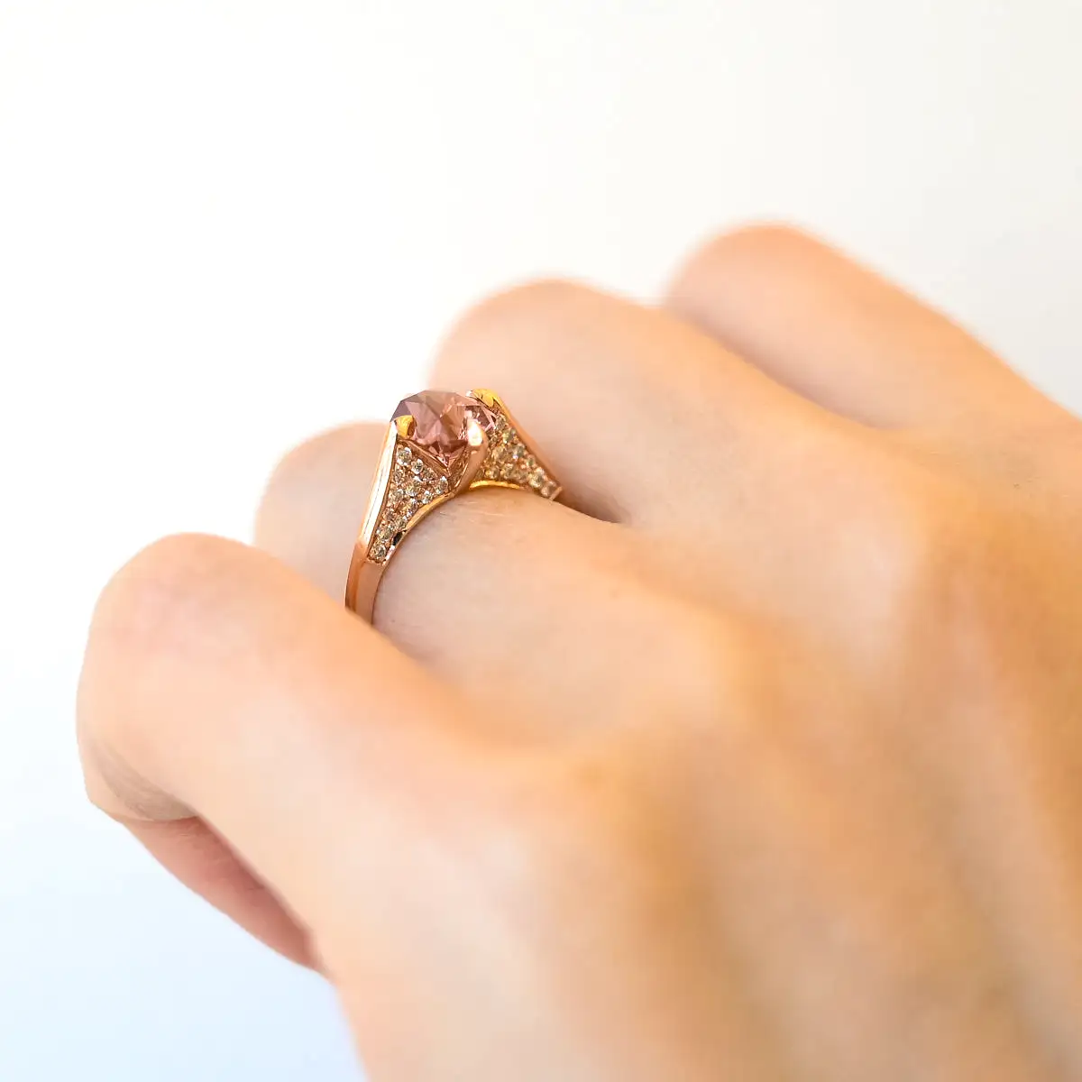 1.82 ct Garnet Minimalist Ring