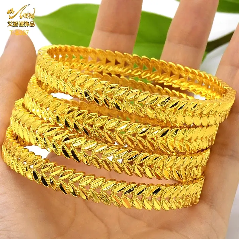 1pc Gold Color Bangle For Women S4544234