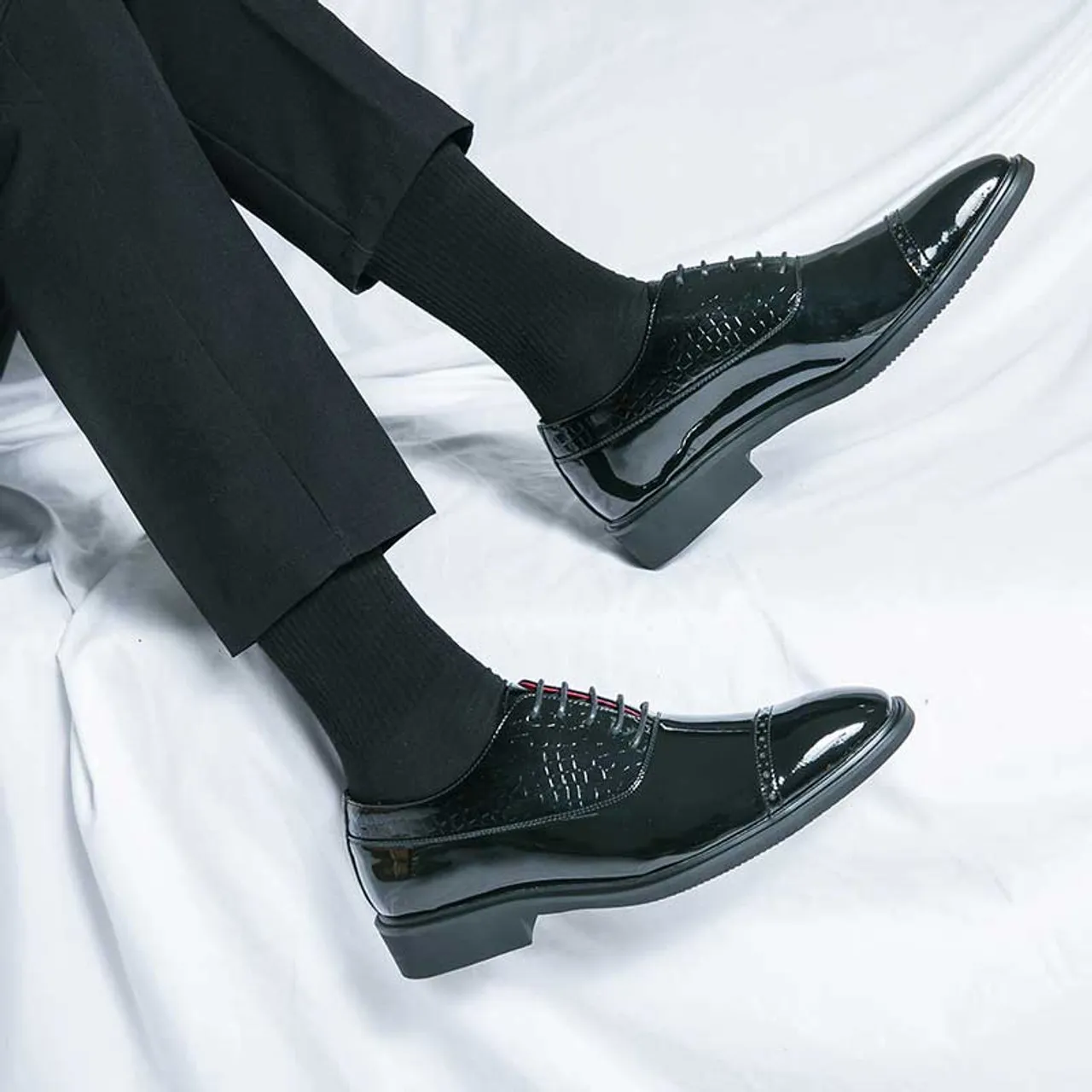 Black brogue croc skin pattern cap oxford dress shoe