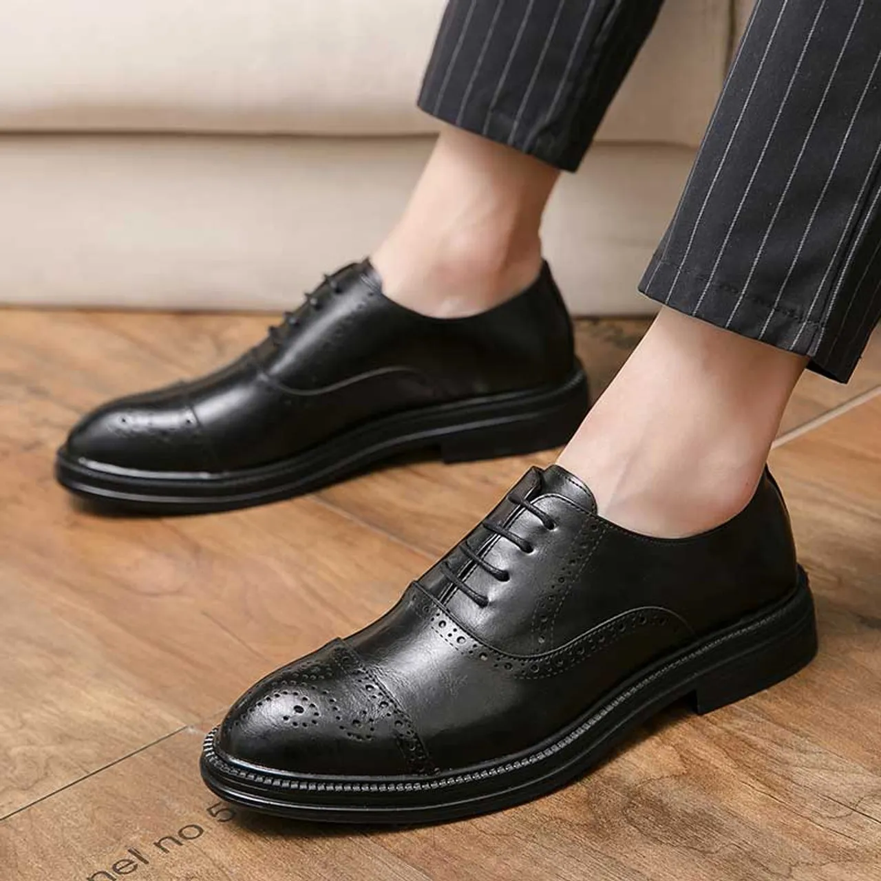 Black cap oxford retro brogue dress shoe