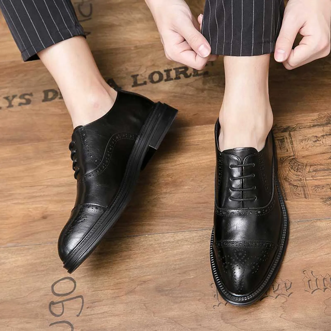 Black cap oxford retro brogue dress shoe