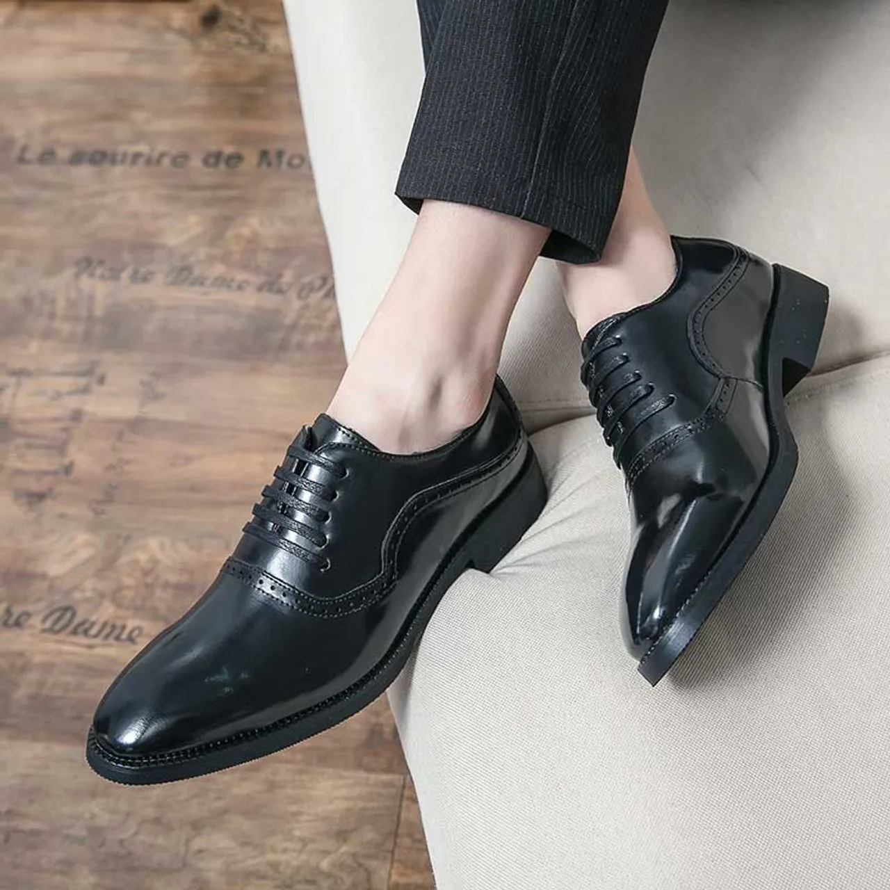 Black oxford dress shoe curved toe