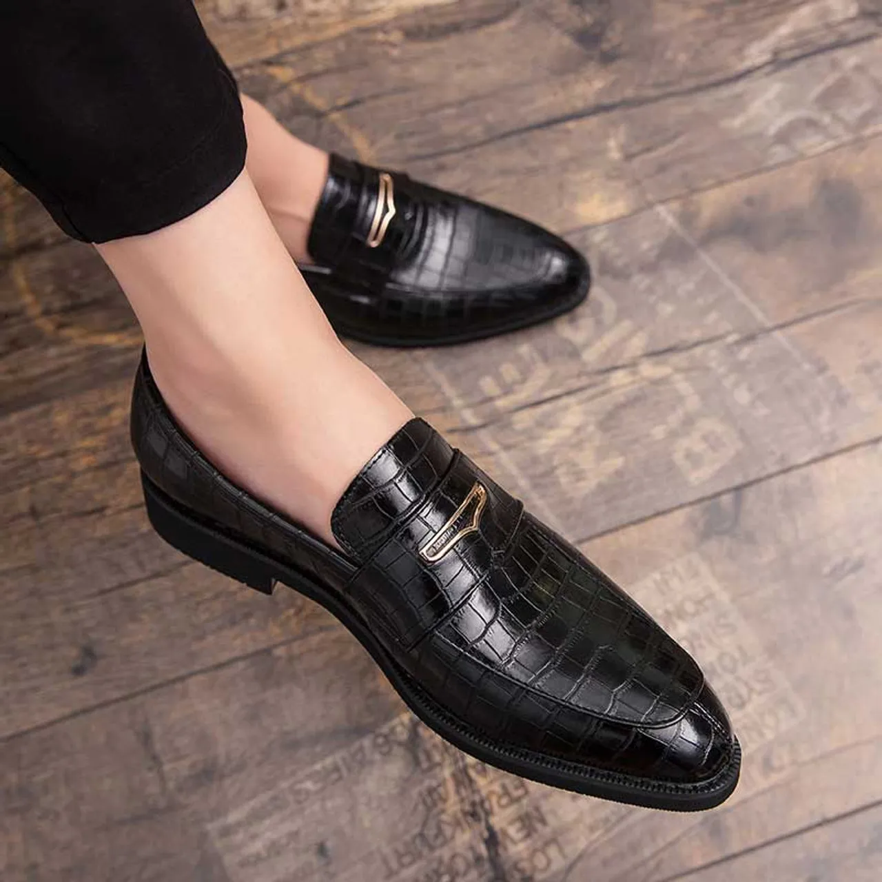 Black retro croc skin pattern penny slip on dress shoe 2682