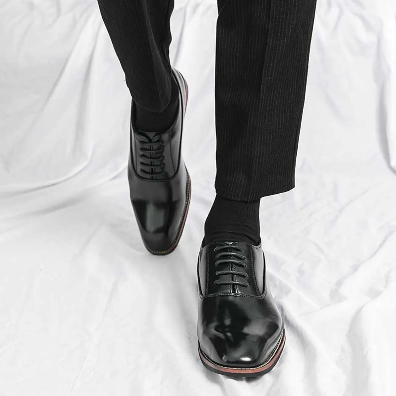 Black retro sewn accents oxford dress shoe