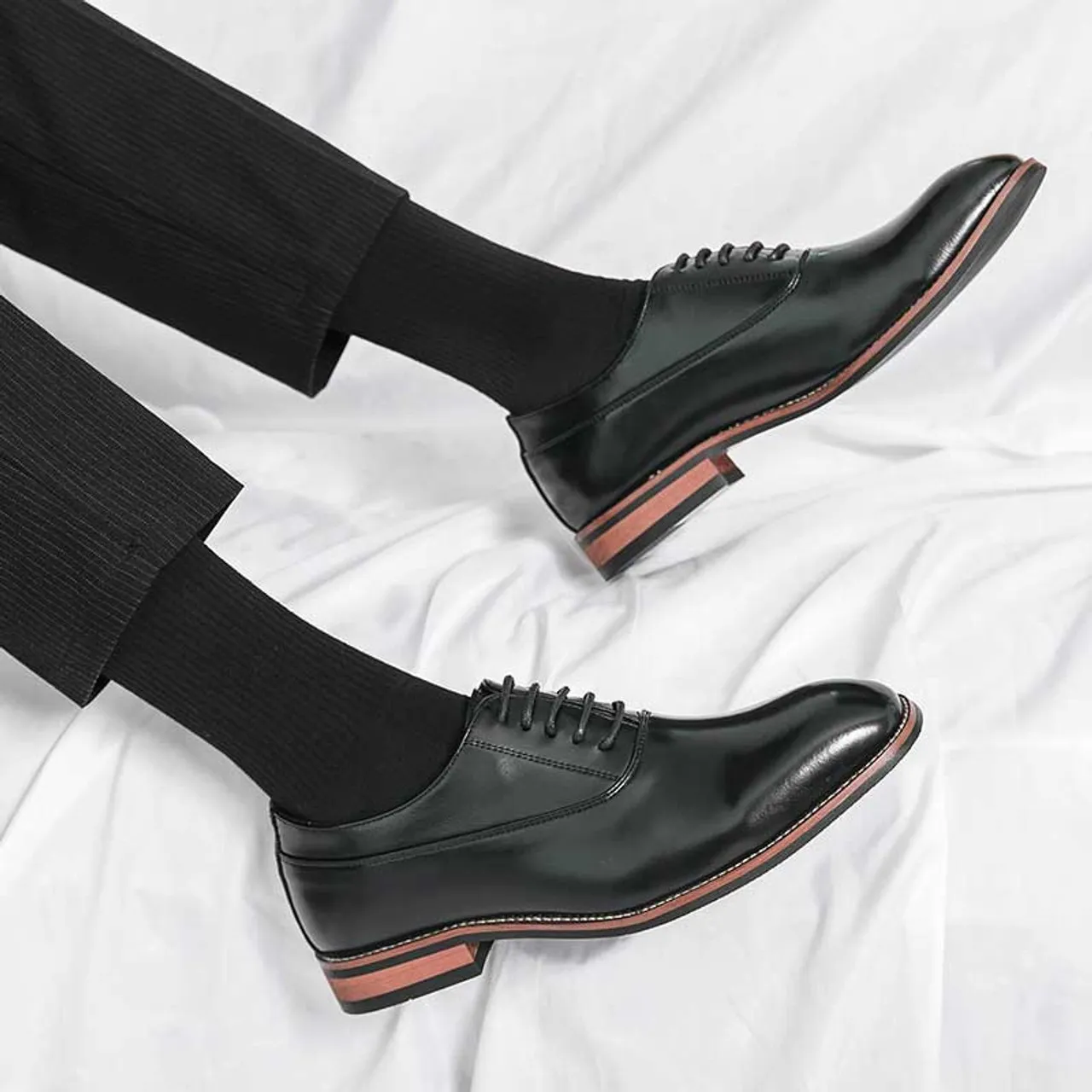 Black retro sewn accents oxford dress shoe