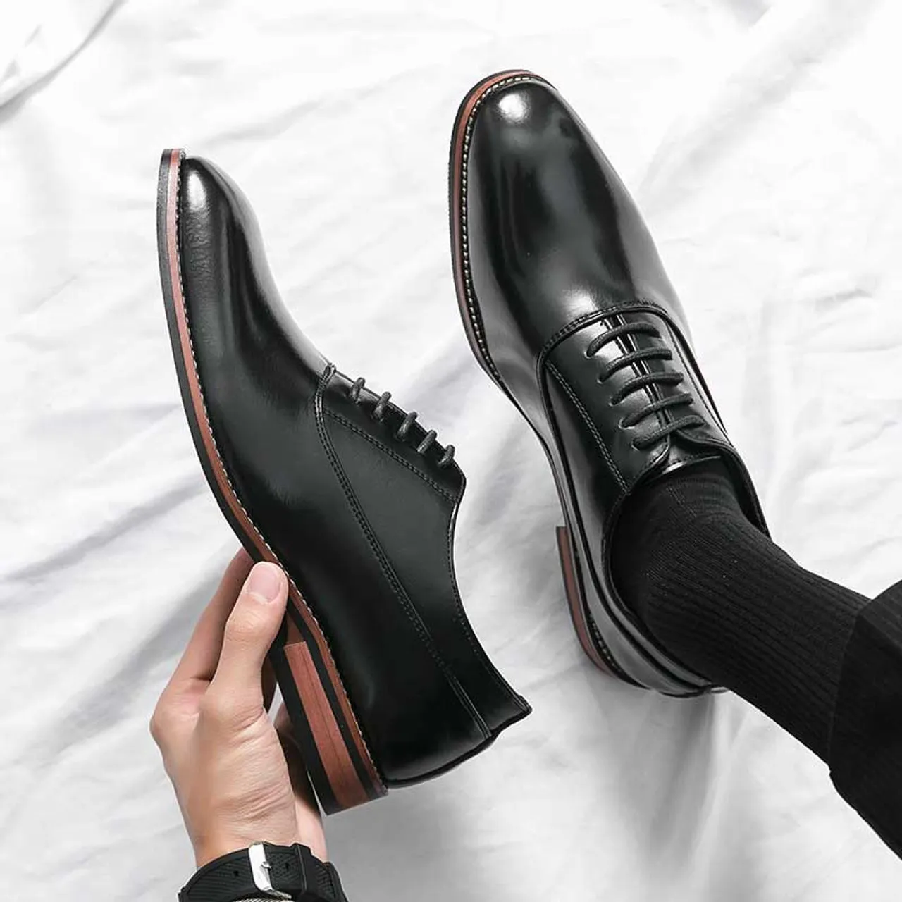 Black retro sewn accents oxford dress shoe