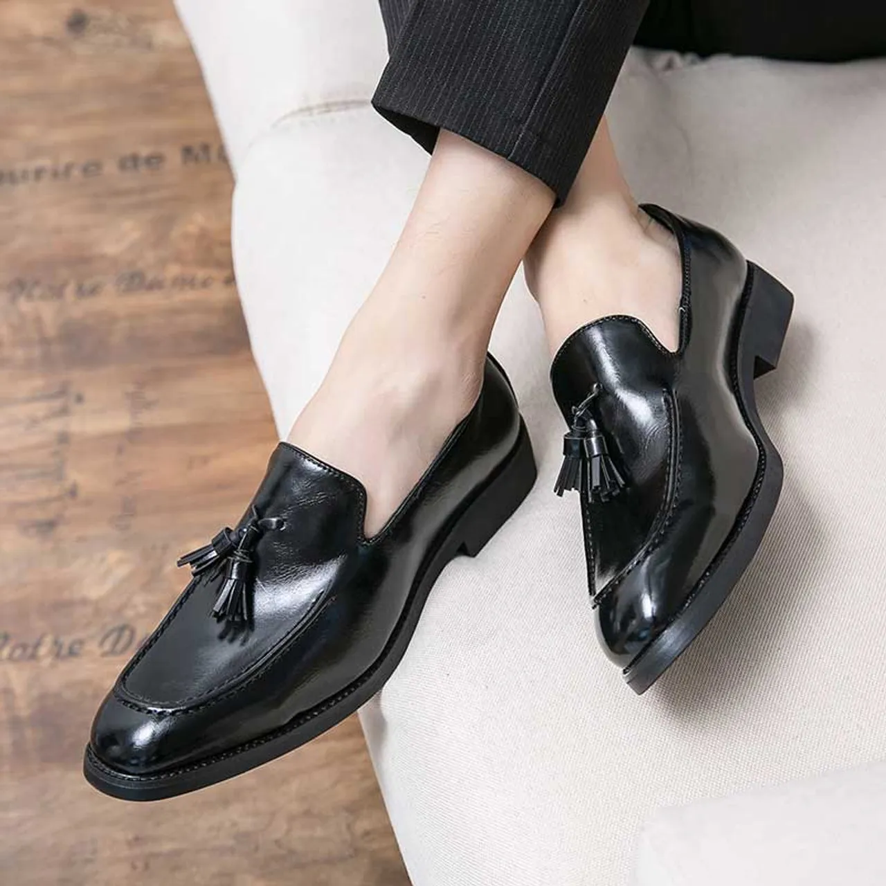 Black retro tassel on top slip on dress shoe 2687