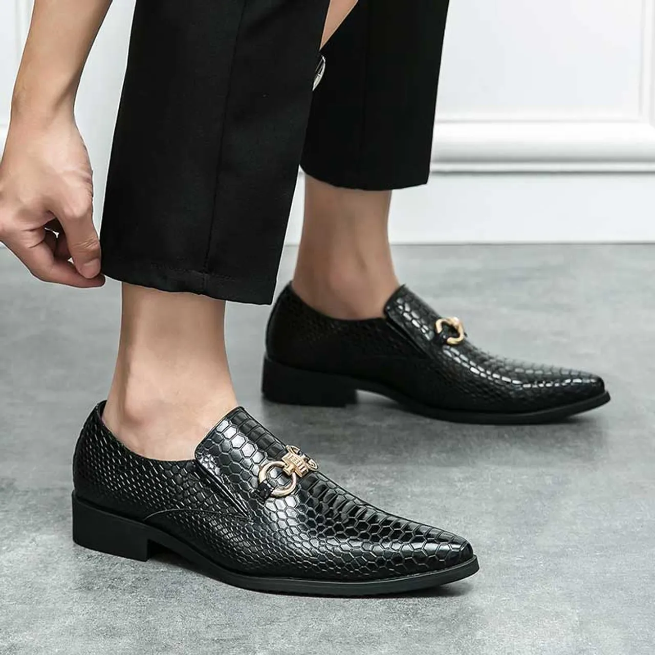 Black snake skin pattern metal buckle slip on dress shoe