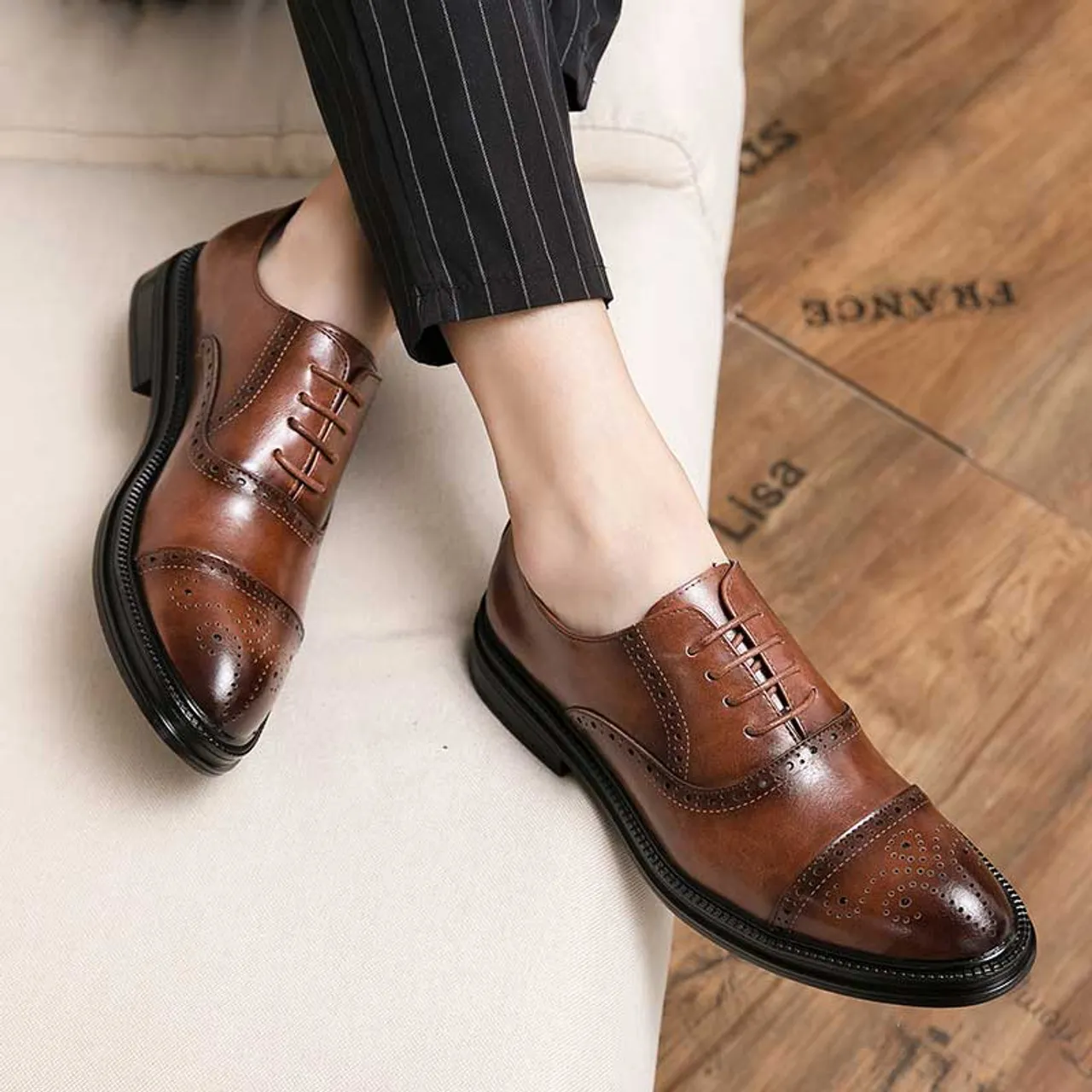 Brown cap oxford retro brogue dress shoe