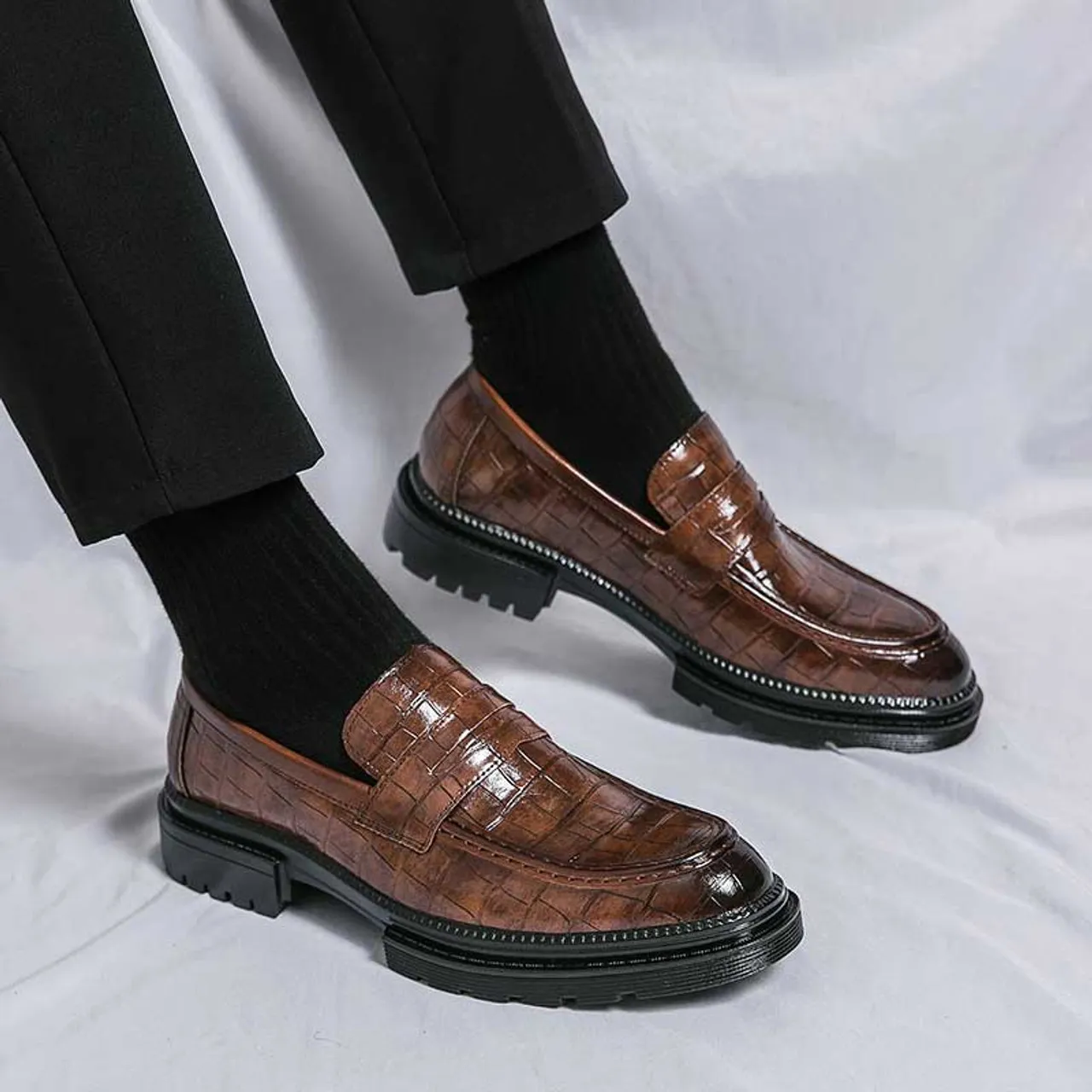 Brown retro croc skin pattern penny slip on dress shoe 2675