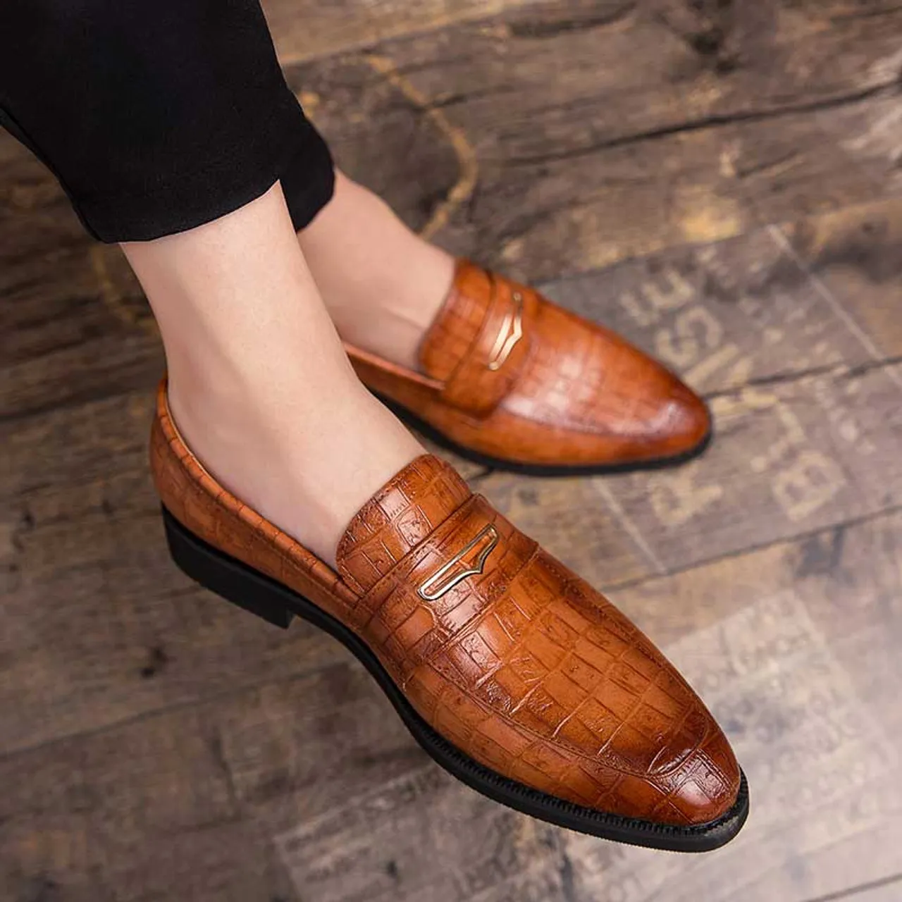 Brown retro croc skin pattern penny slip on dress shoe 2682