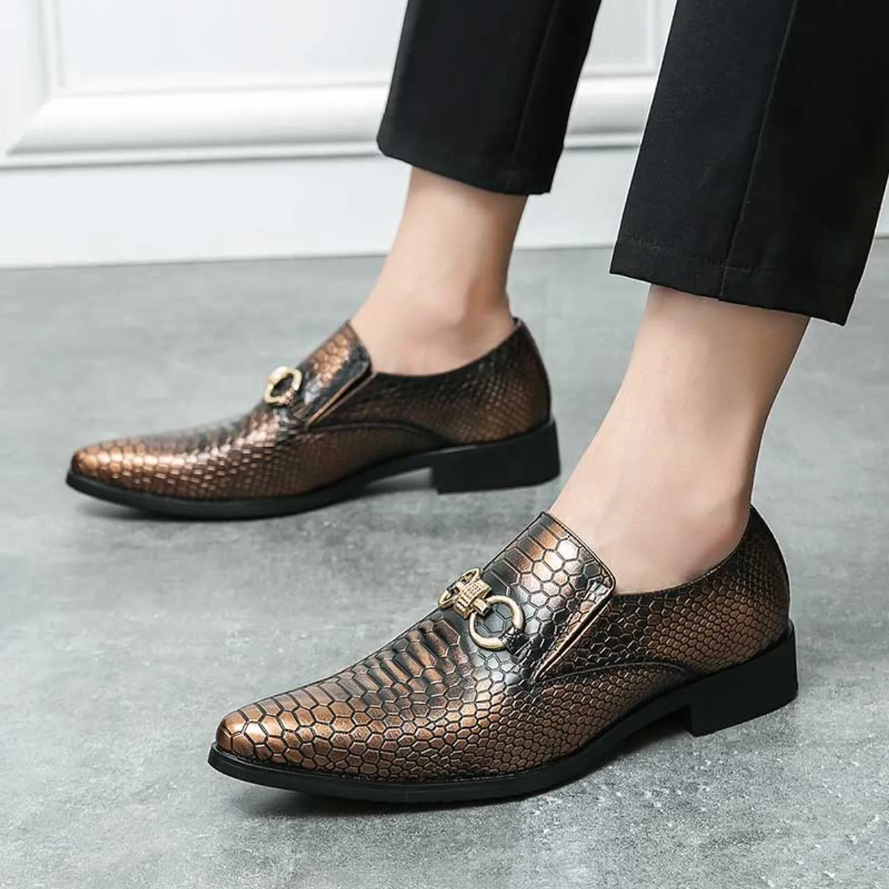 Brown snake skin pattern metal buckle slip on dress shoe