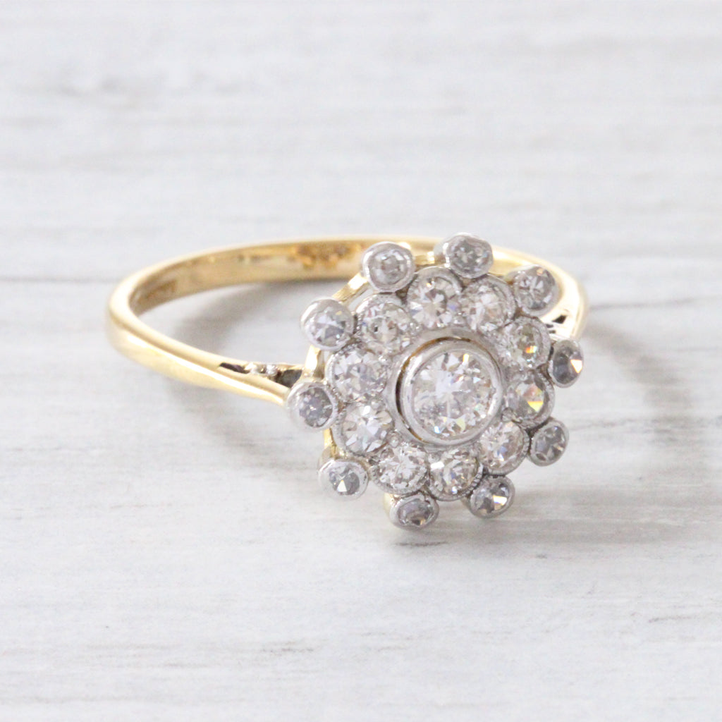 Edwardian 0.80 Carat Old Cut Diamond Daisy Cluster