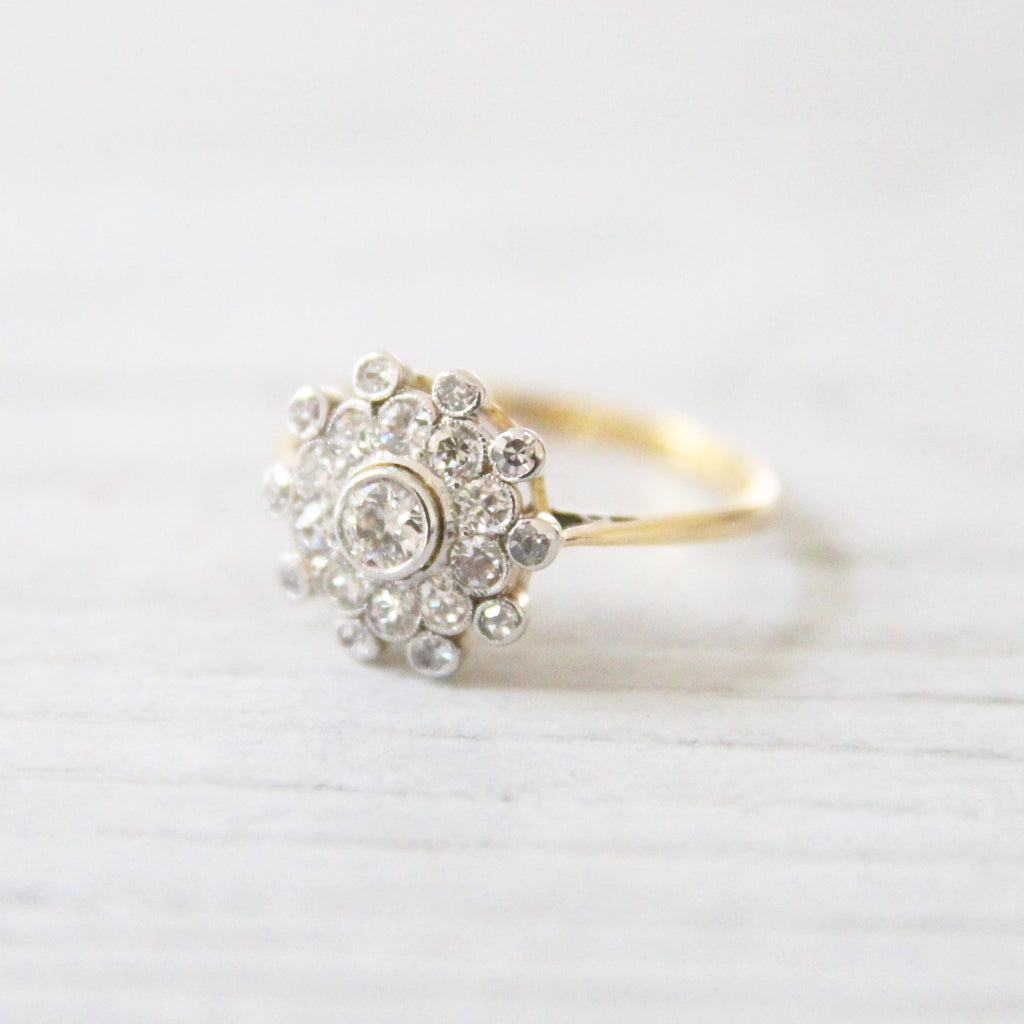 Edwardian 0.80 Carat Old Cut Diamond Daisy Cluster