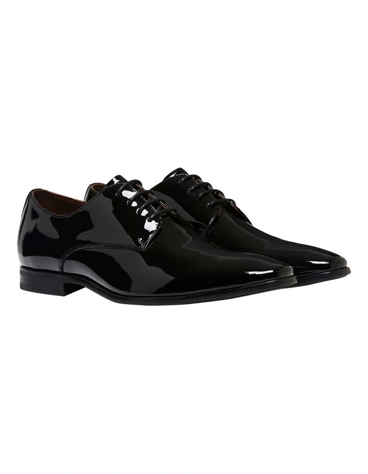 Lace Up Dress Shoe in Jet Black