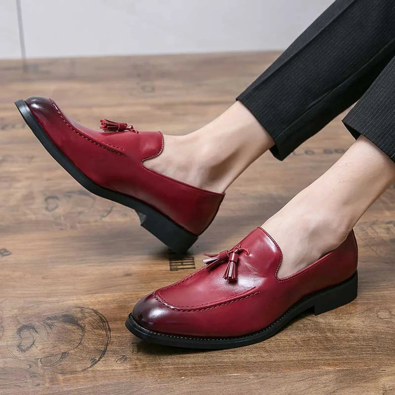 Red retro tassel on top slip on dress shoe 2687